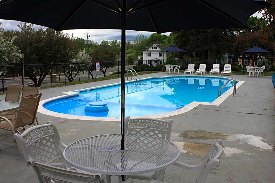 Berkshire Inn