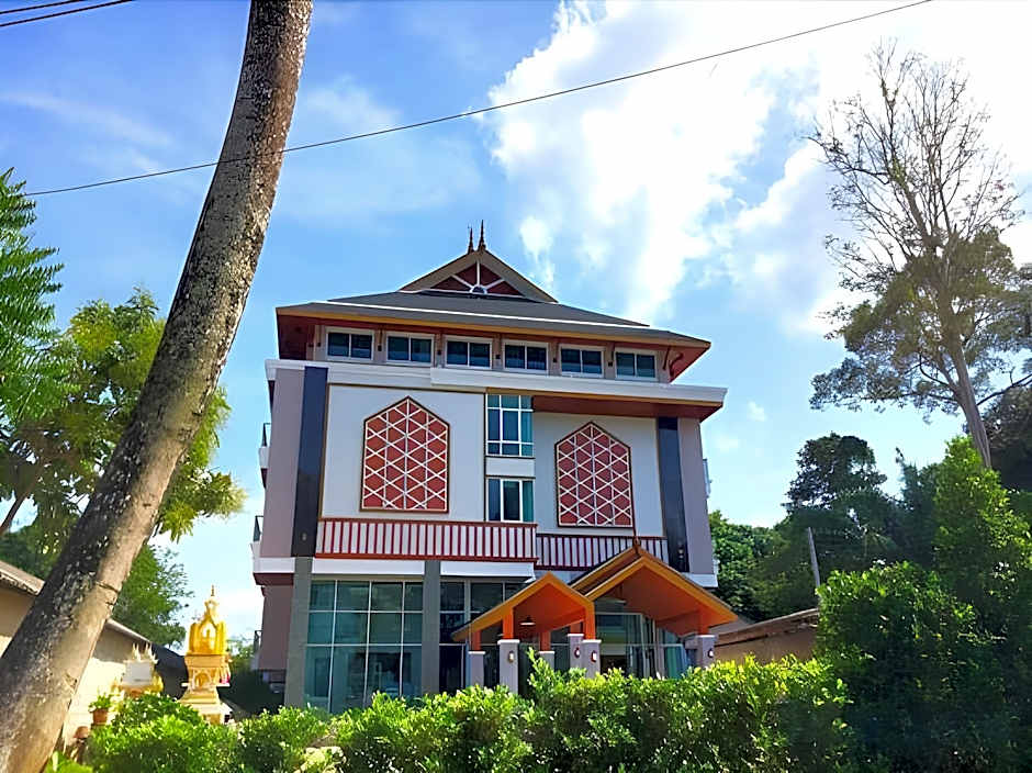 Peak Boutique City Hotel Krabi