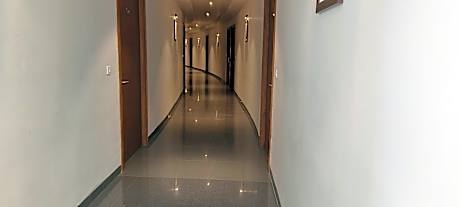 Superior - Non-Smoking