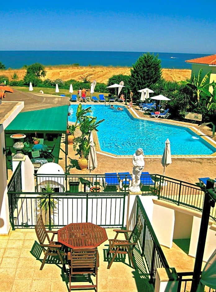 Akamanthea Holiday Village