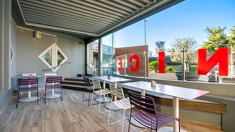 Campanile PRIME - Nice Airport