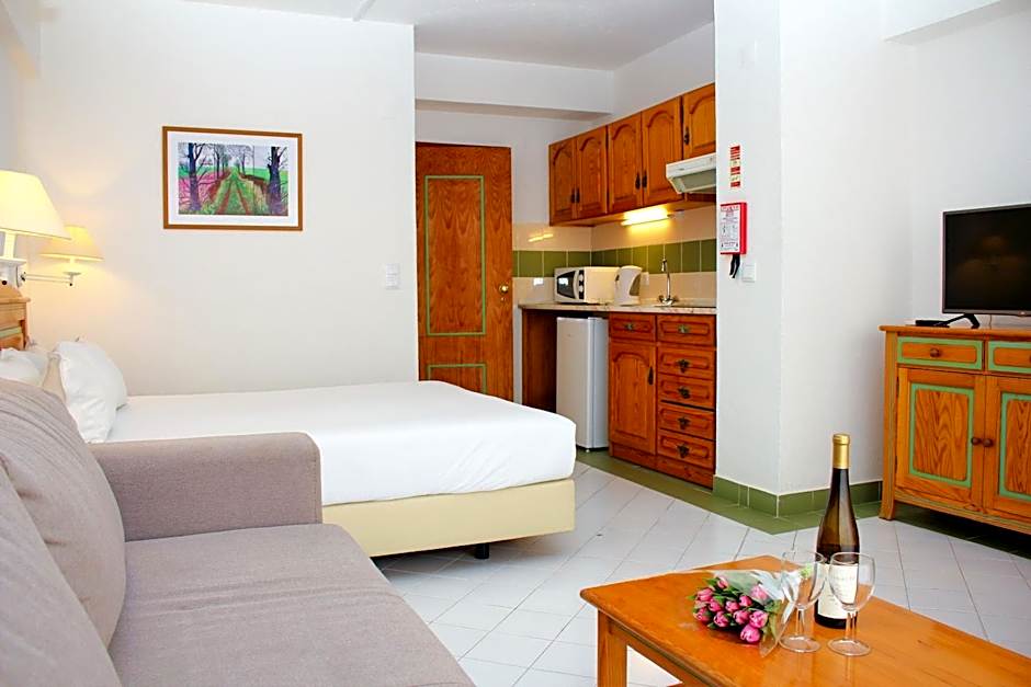 Ourabay Hotel Apartamento - Art & Holidays