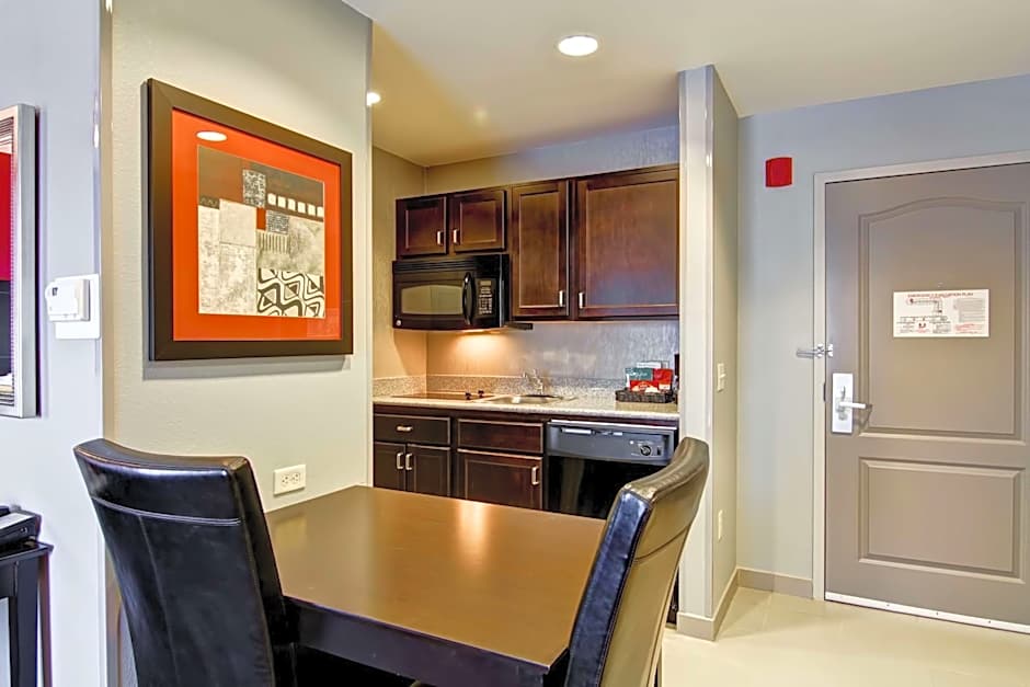 Homewood Suites By Hilton Leesburg