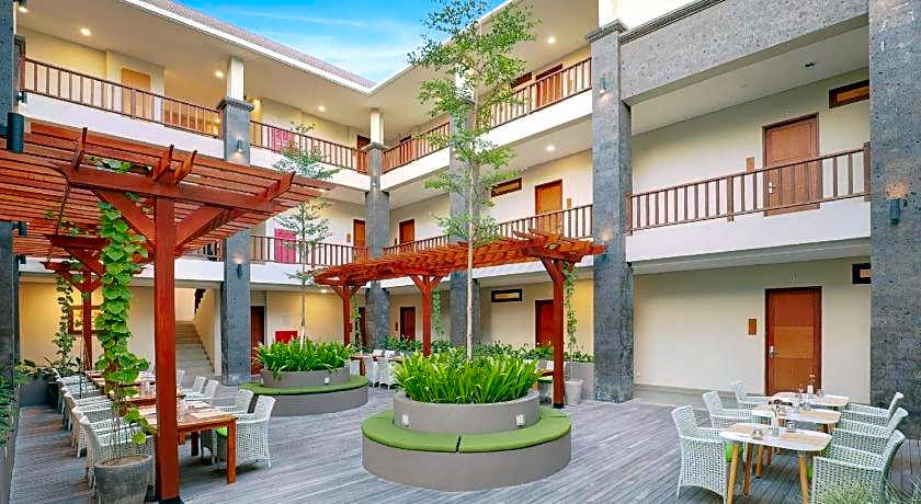 Townhouse Oak Signature Hotel