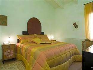 Relais Villa Roncuzzi