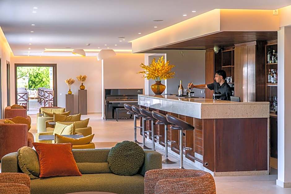 Hotel Delfinia