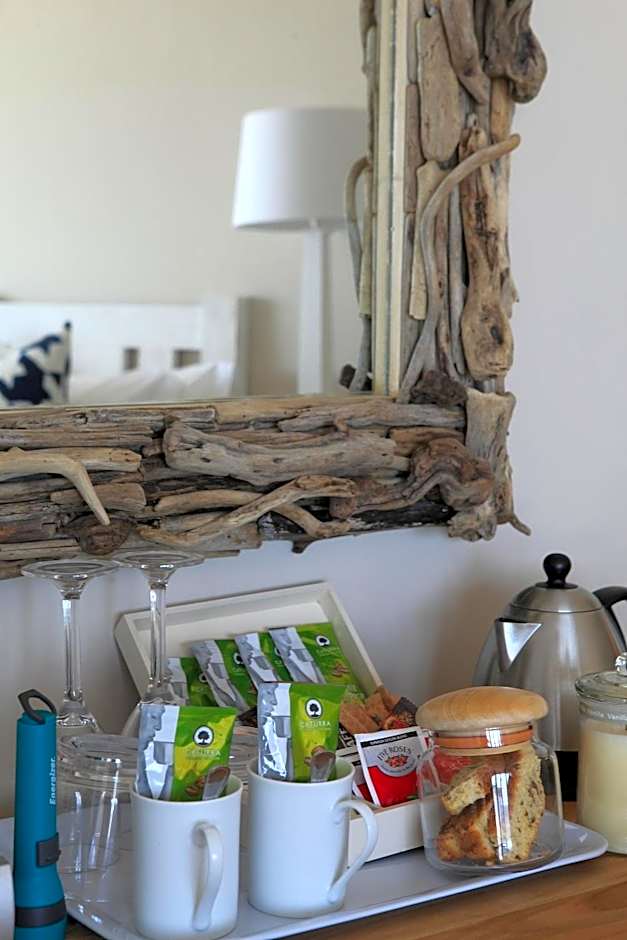 Periwinkle Lodge Guest House