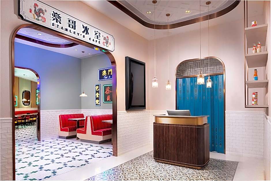 LINE FRIENDS PRESENTS CASA DE AMIGO