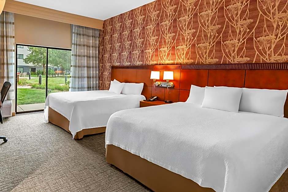 Sonesta Essential Junction City