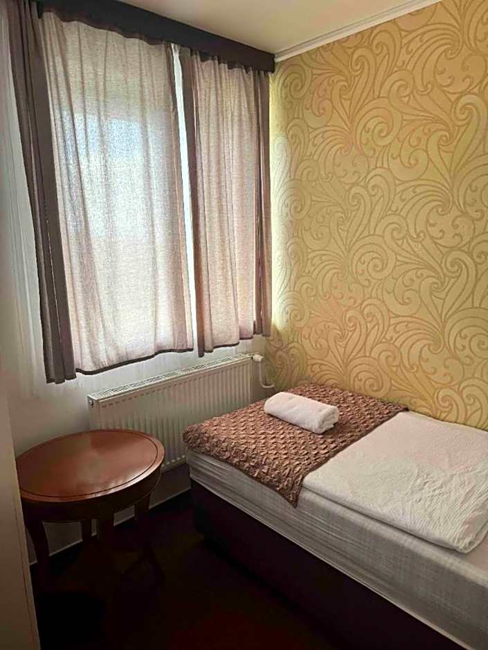 Hotel Pomezí