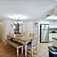 Beach Palms- Unit 102