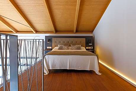 Junior Suite with Pool View