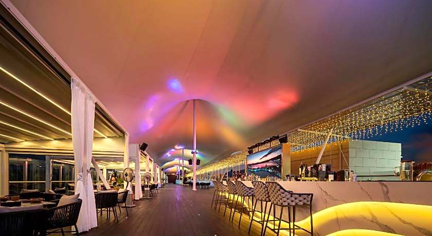 Wyndham Grand Zhaoqing Downtown