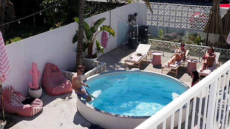 CALI Backpackers