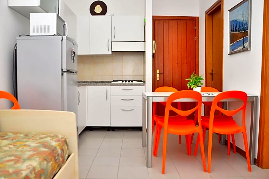 Lovely beachfront apartment-Beahost