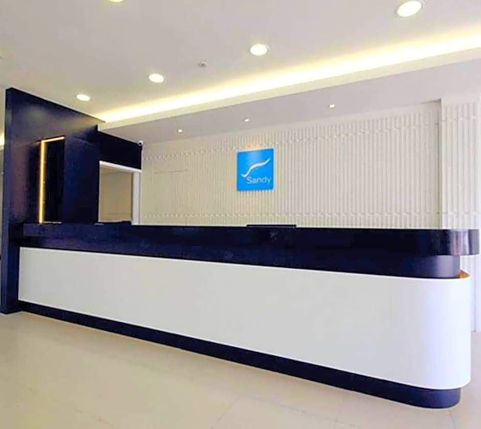 Sandy Hotel