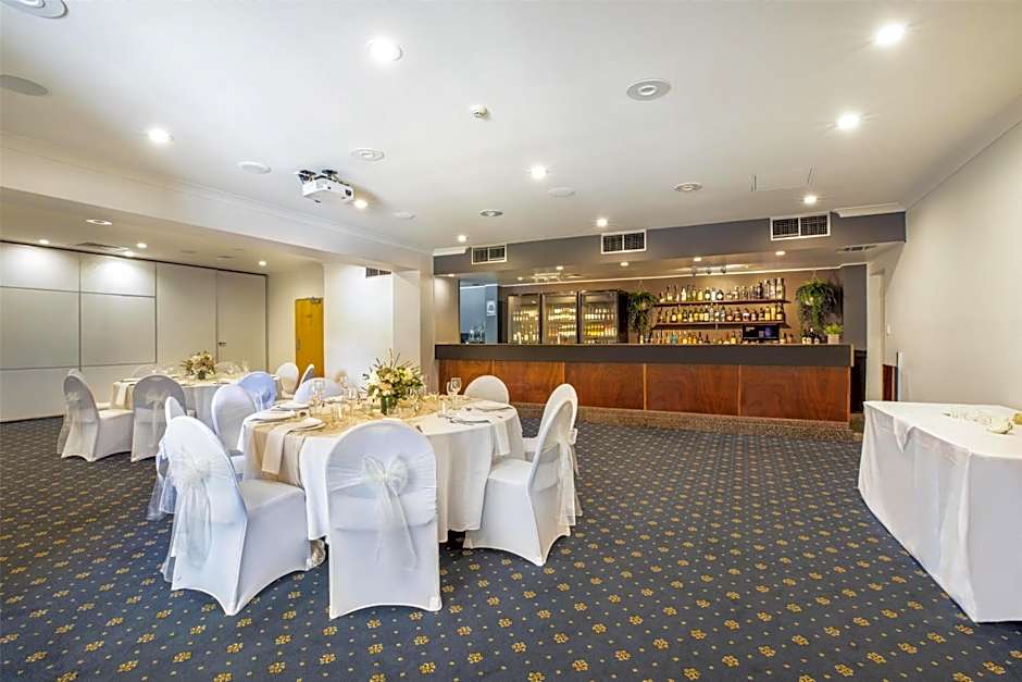 Nightcap at Springwood Hotel