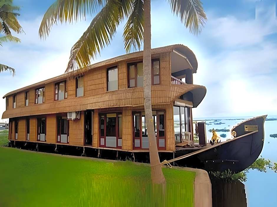 Grand Nirvana Jacuzzi Super Luxury Premium House Boat