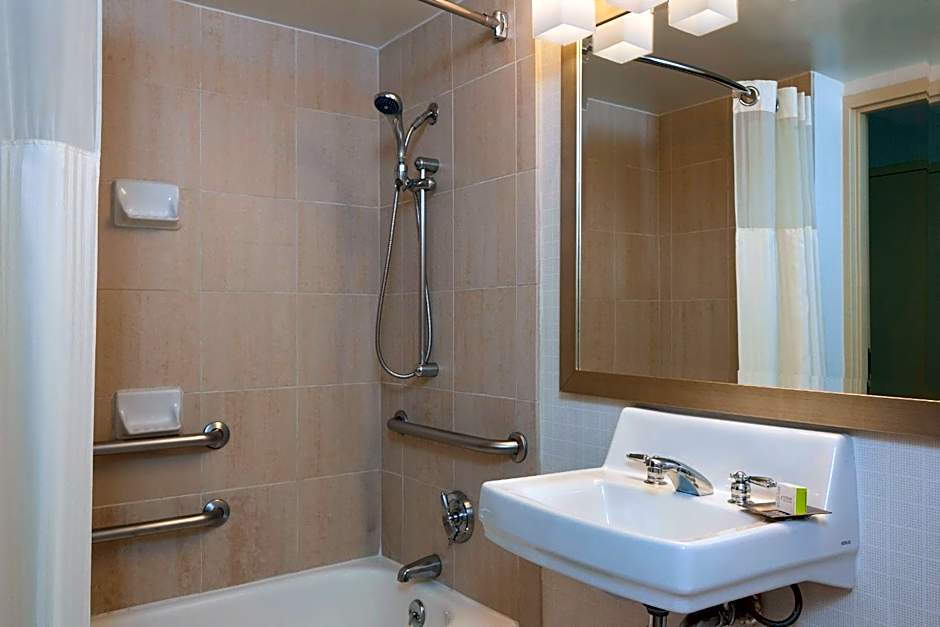Hotel Silver Spring