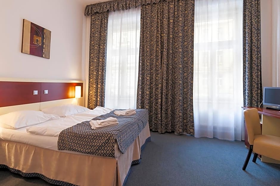 City Partner Hotel Atos In Prague