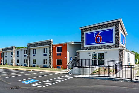 Motel 6-White, GA - Cartersville