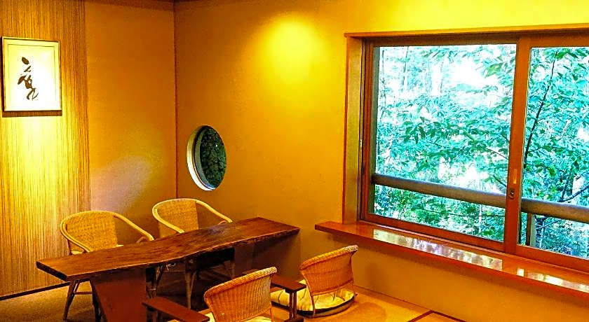 Izukogen Shirogasaki Onsen Hanafubuki