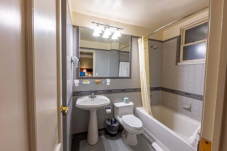Hotel Stanford