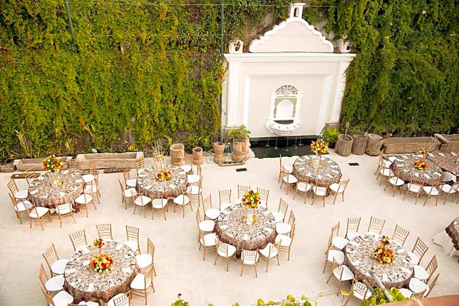 Pensativo House Hotel