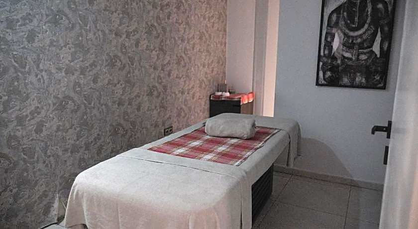 Ramada Plaza By Wyndham Batman