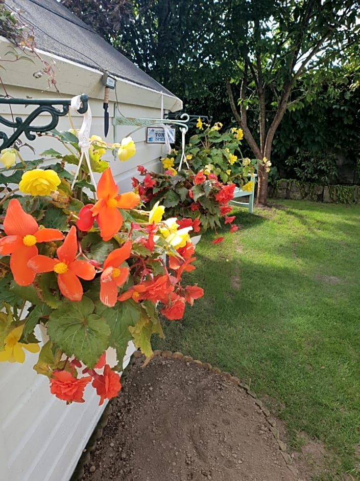 Knightsbrook Guesthouse