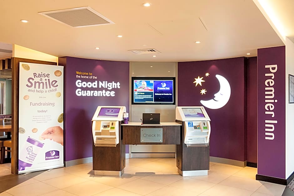 Premier Inn Woking Town Centre