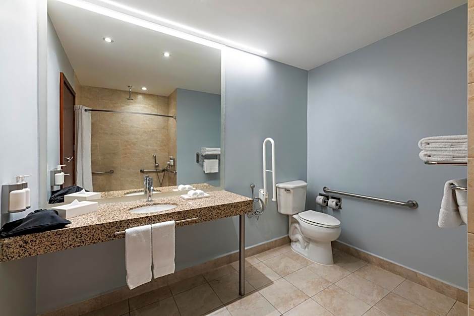 Holiday Inn Express Hotels & Suites Quito By IHG