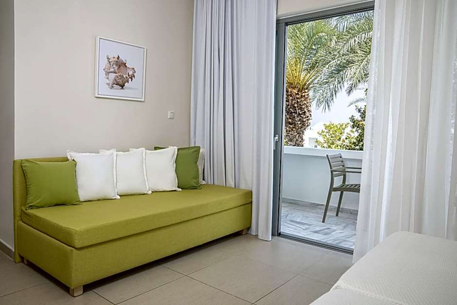 Maritimo Beach Hotel