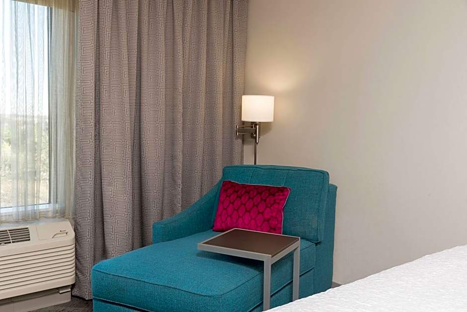 Hampton Inn & Suites by Hilton Chicago Schaumburg IL