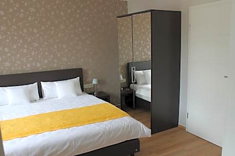 One-Bedroom Apartment (2 Adults)