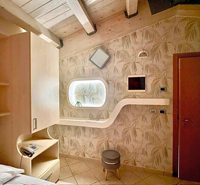 Melody Hotel