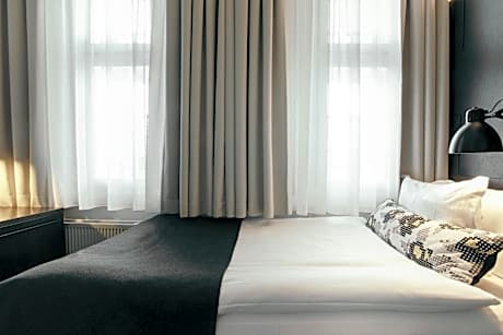 Small Single Room