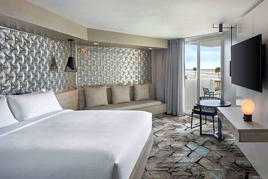 Renaissance Daytona Beach Oceanfront Hotel