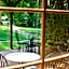 Settlement Courtyard Inn & Lavender Spa