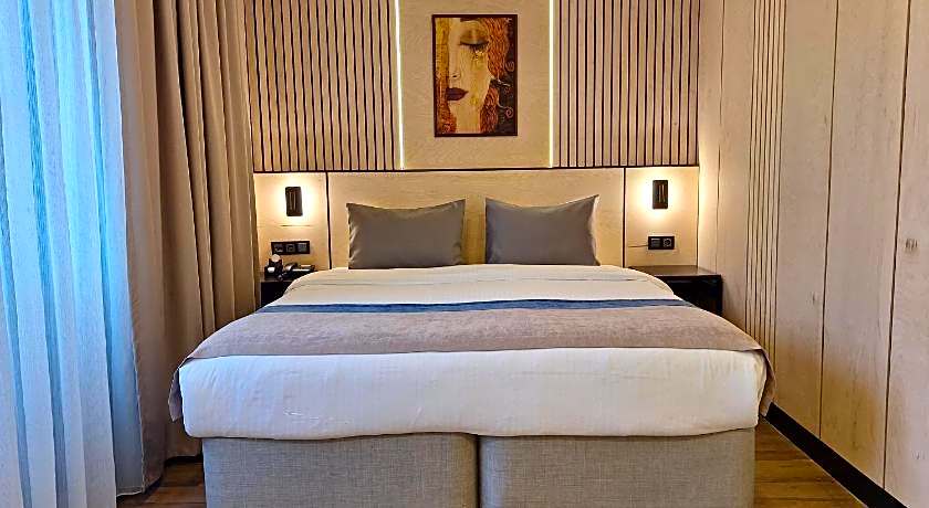 N'ALA OTEL