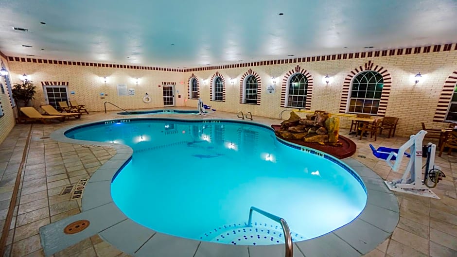 Holiday Inn Express Hotel & Suites Pampa, an IHG Hotel
