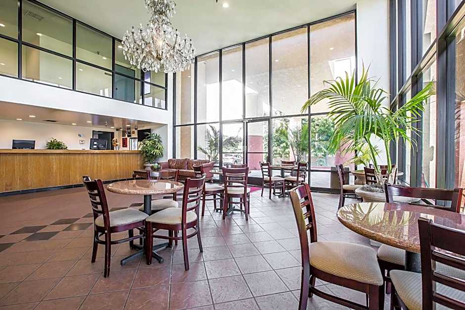 Baymont by Wyndham Ontario