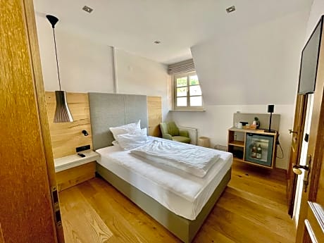 Single Room- Main house
