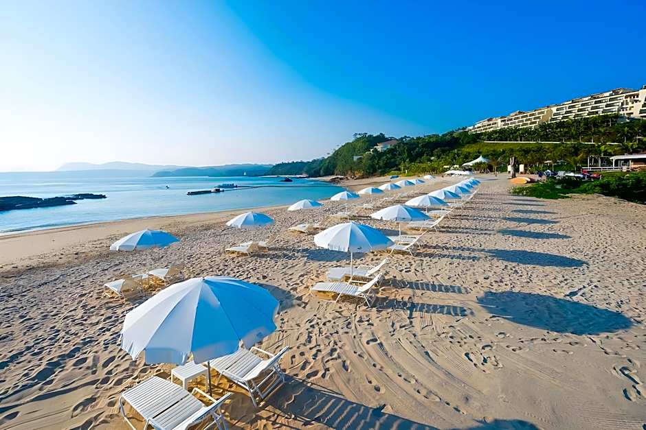 Kanucha Bay Hotel & Villas