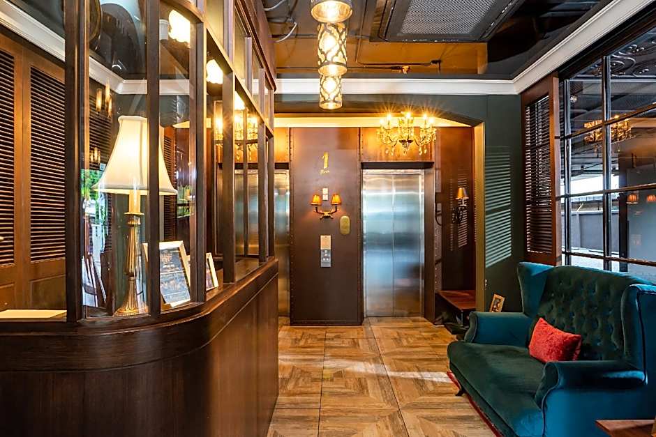 The Coach Hotel Sukhumvit