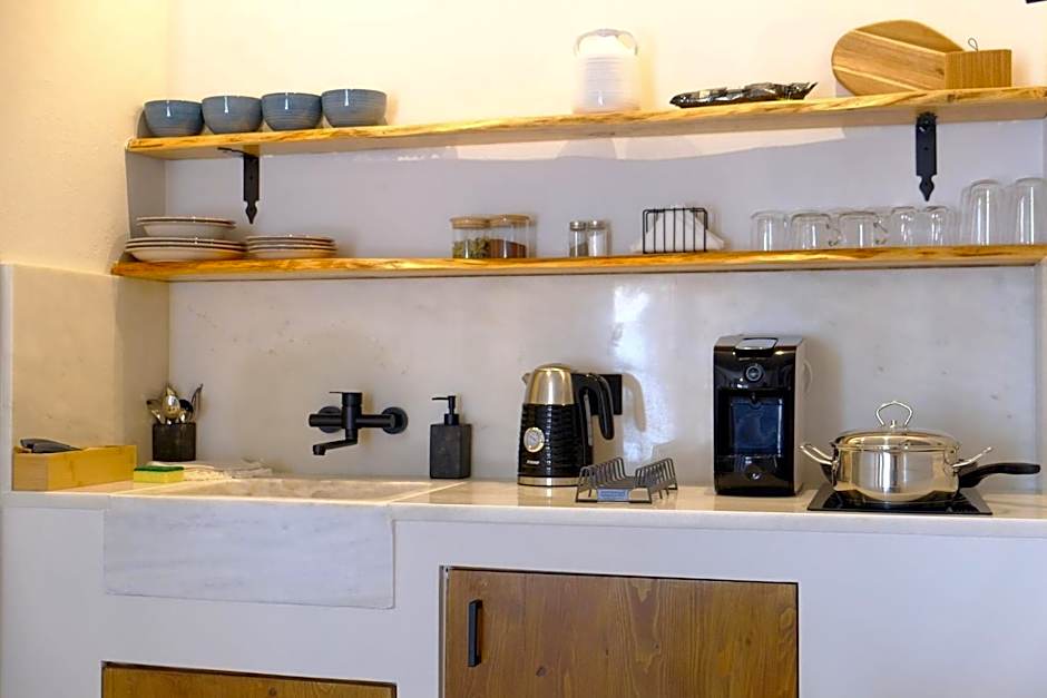 Evia Bay Suites and Retreats