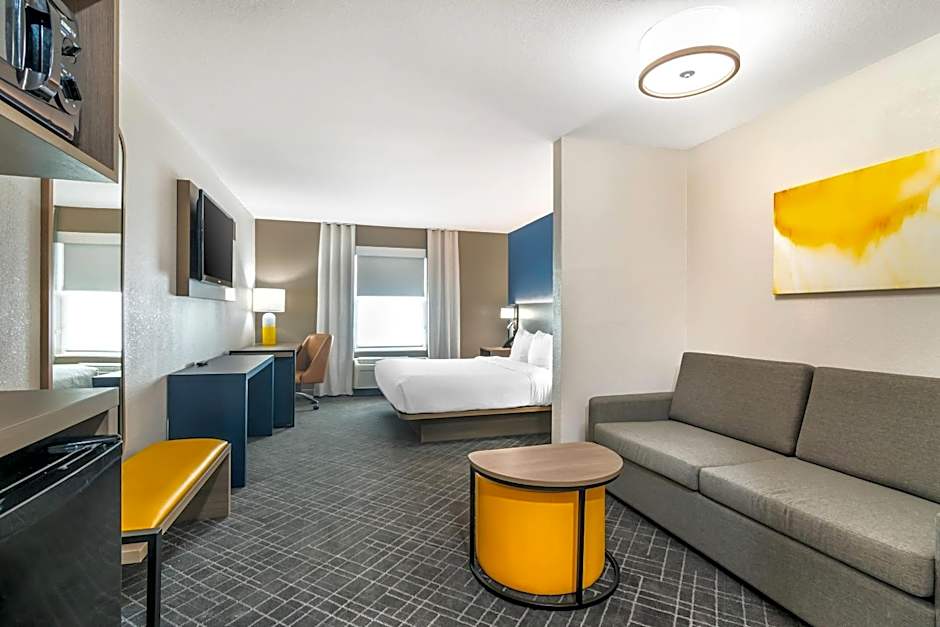 Comfort Inn & Suites Chesterfield - St. Louis