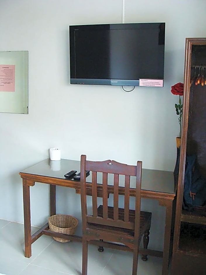 Bangkok Check Inn @Chareon Krung