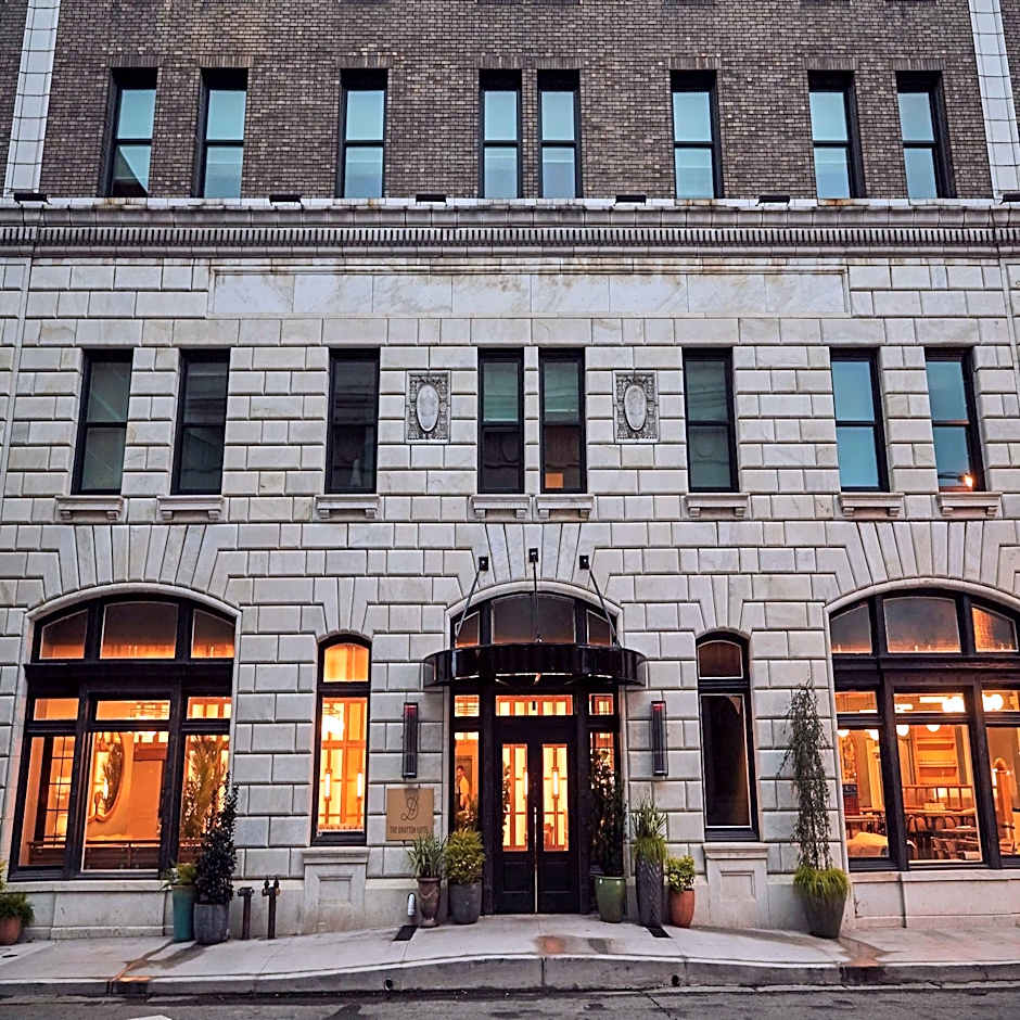 Photo 1 of 50 of The Drayton Hotel Savannah, Curio Collection by Hilton