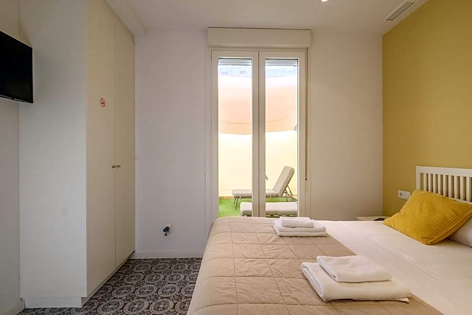 Marvellous Apt with a Large Private Terrace